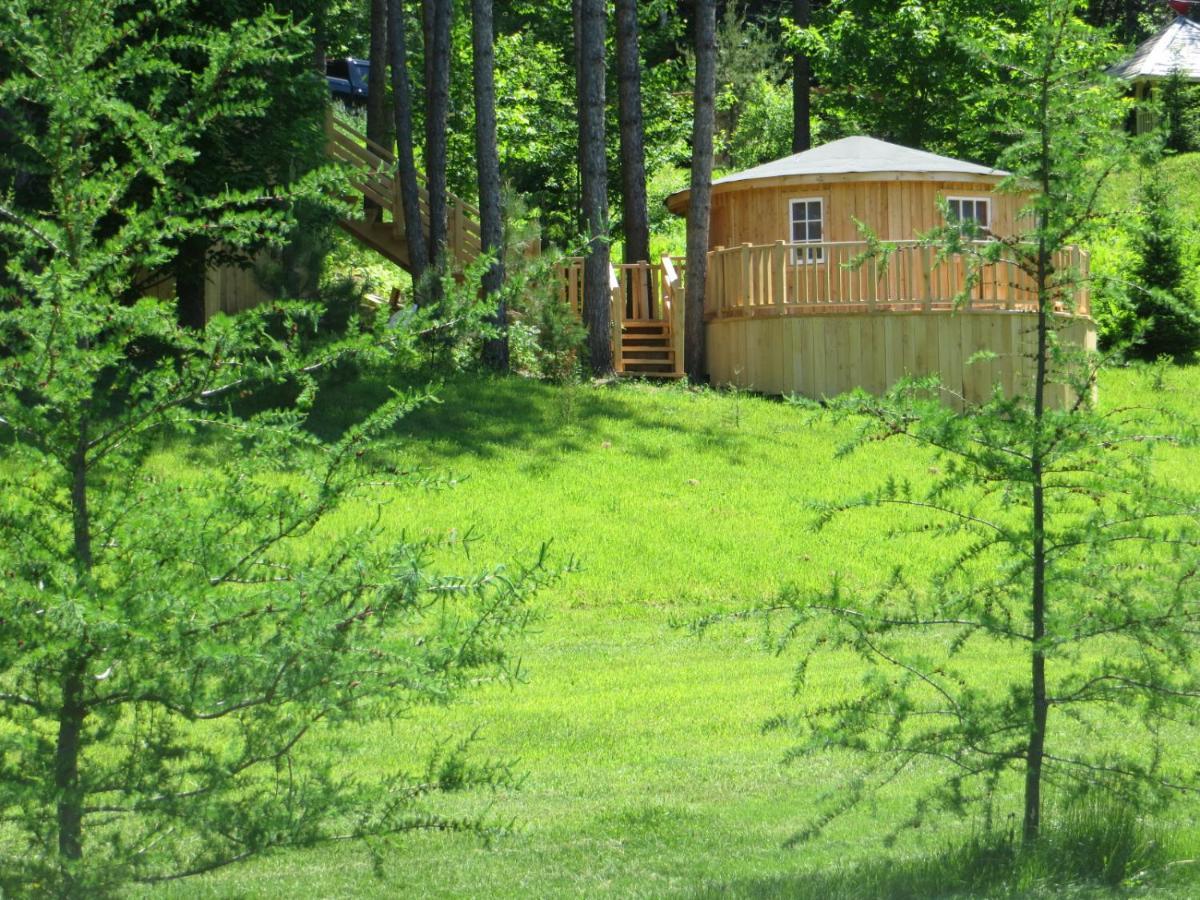 La Maison Sous Les Arbres Saint Roch de Mekinac Екстериор снимка